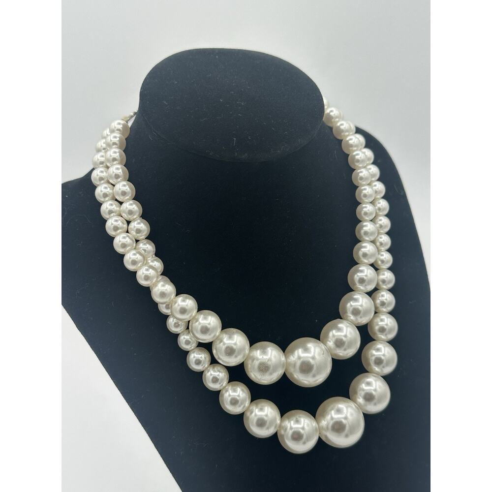 Vintage Estate Faux Pearls 2 Tiered Graduated Pearl Necklace 15”